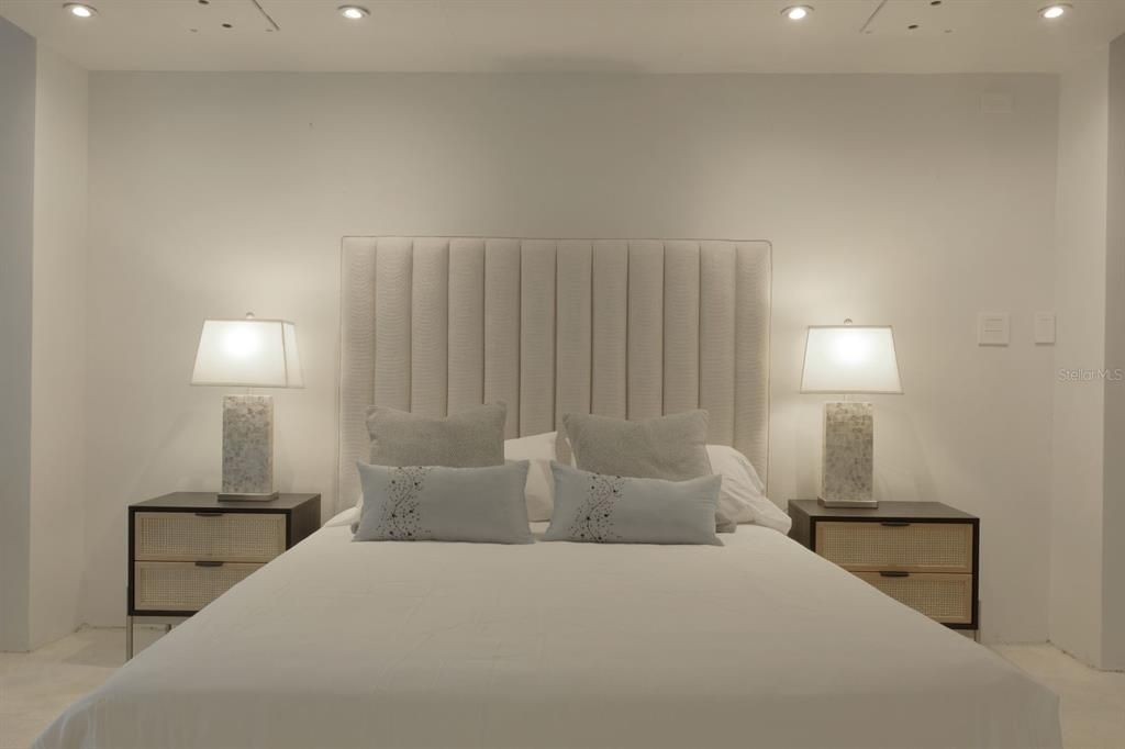 待售: $9,995,000 (6 贝兹, 7 浴室, 8704 平方英尺)