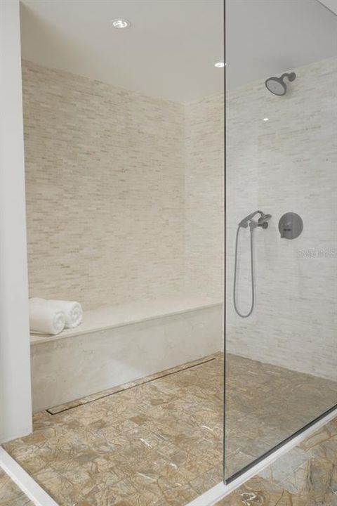 待售: $9,995,000 (6 贝兹, 7 浴室, 8704 平方英尺)