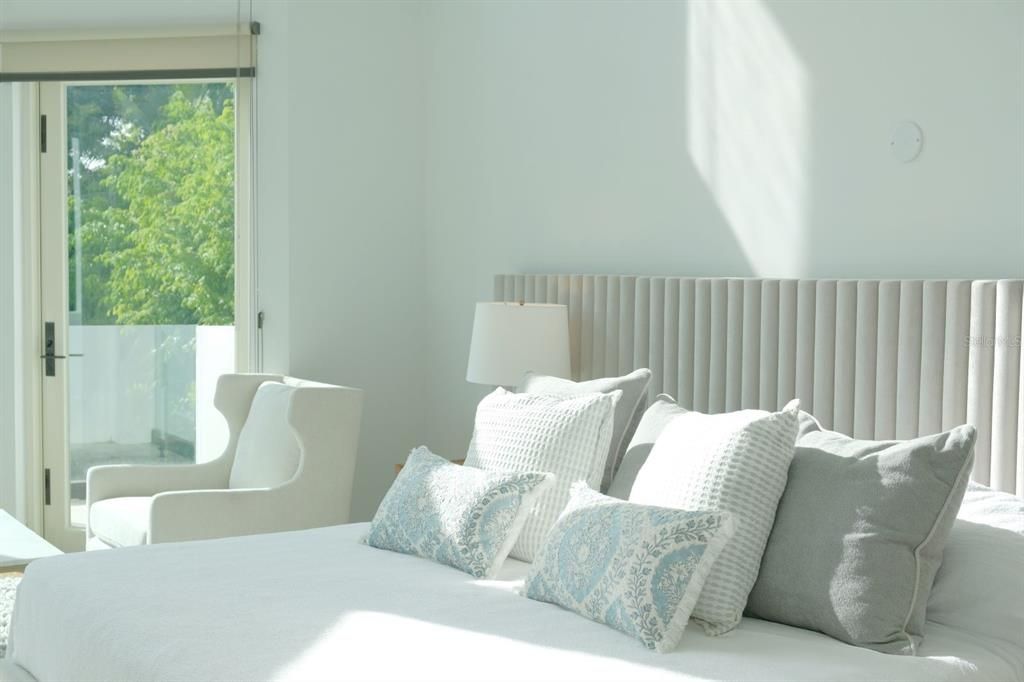 待售: $9,995,000 (6 贝兹, 7 浴室, 8704 平方英尺)