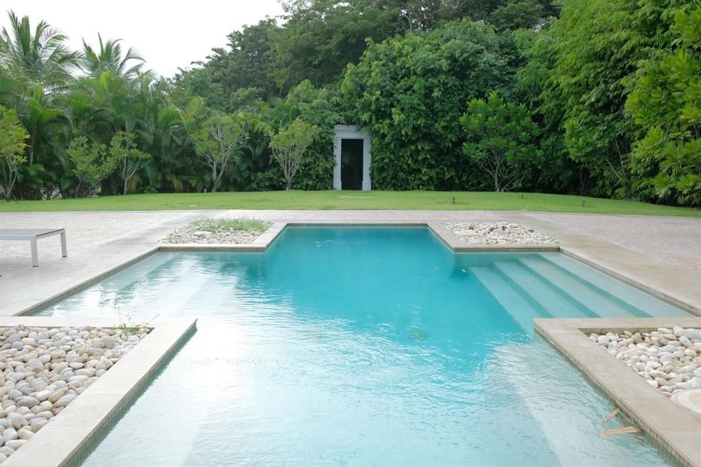 待售: $9,995,000 (6 贝兹, 7 浴室, 8704 平方英尺)