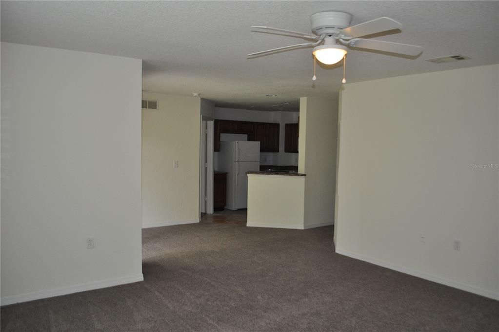 For Rent: $1,350 (2 beds, 2 baths, 951 Square Feet)