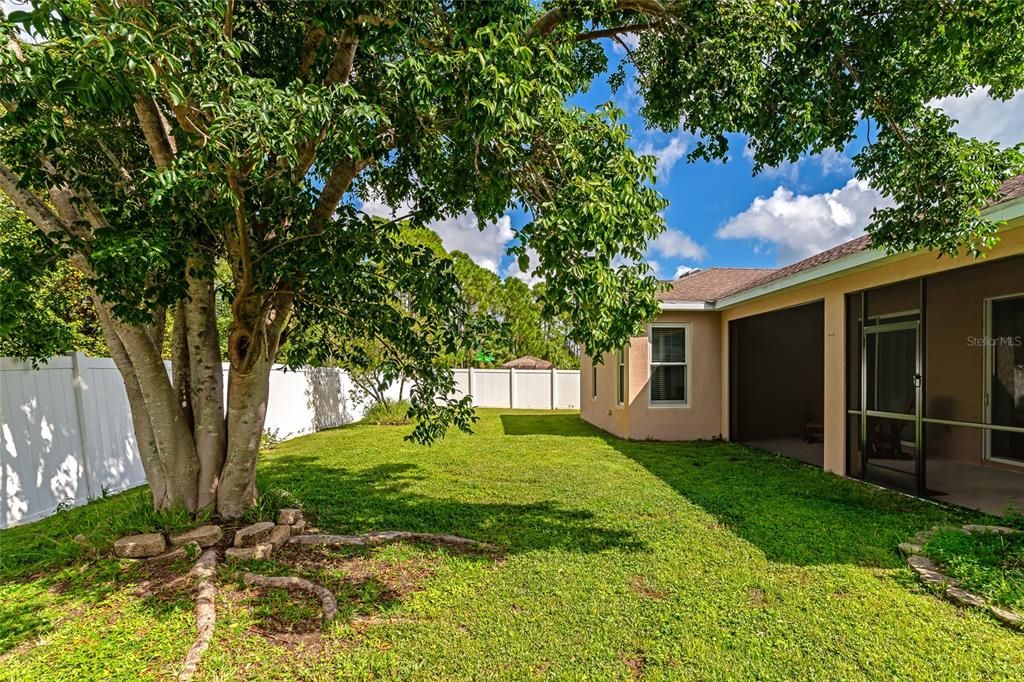 For Sale: $459,900 (4 beds, 2 baths, 2219 Square Feet)