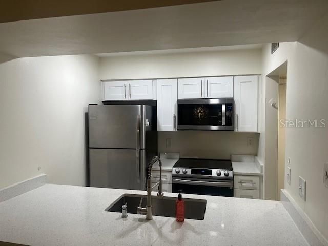 For Rent: $1,500 (1 beds, 1 baths, 918 Square Feet)