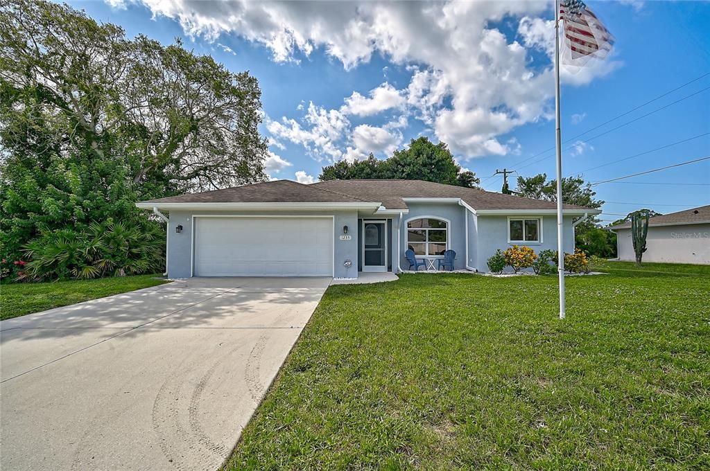 Active With Contract: $379,000 (3 beds, 2 baths, 1246 Square Feet)