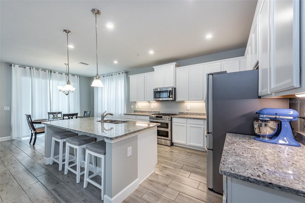 Active With Contract: $449,900 (5 beds, 2 baths, 2420 Square Feet)