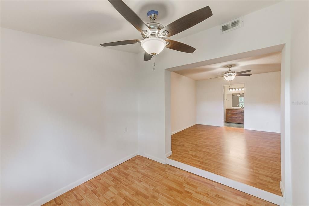 For Sale: $475,000 (3 beds, 2 baths, 1800 Square Feet)