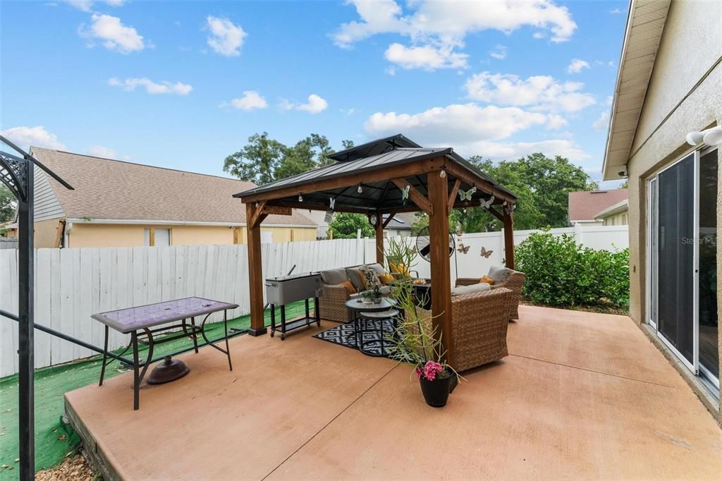 Active With Contract: $360,000 (3 beds, 2 baths, 1484 Square Feet)