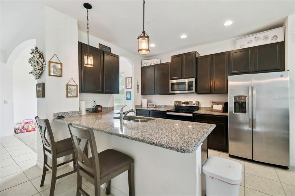 Active With Contract: $374,000 (3 beds, 2 baths, 1736 Square Feet)