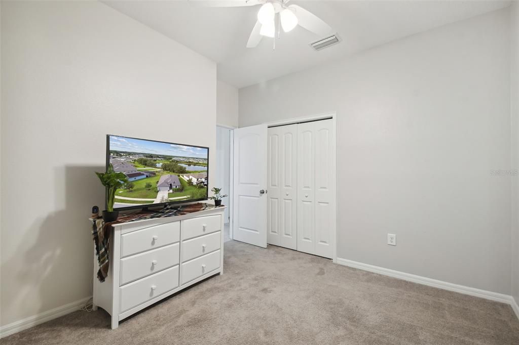 Active With Contract: $374,000 (3 beds, 2 baths, 1736 Square Feet)