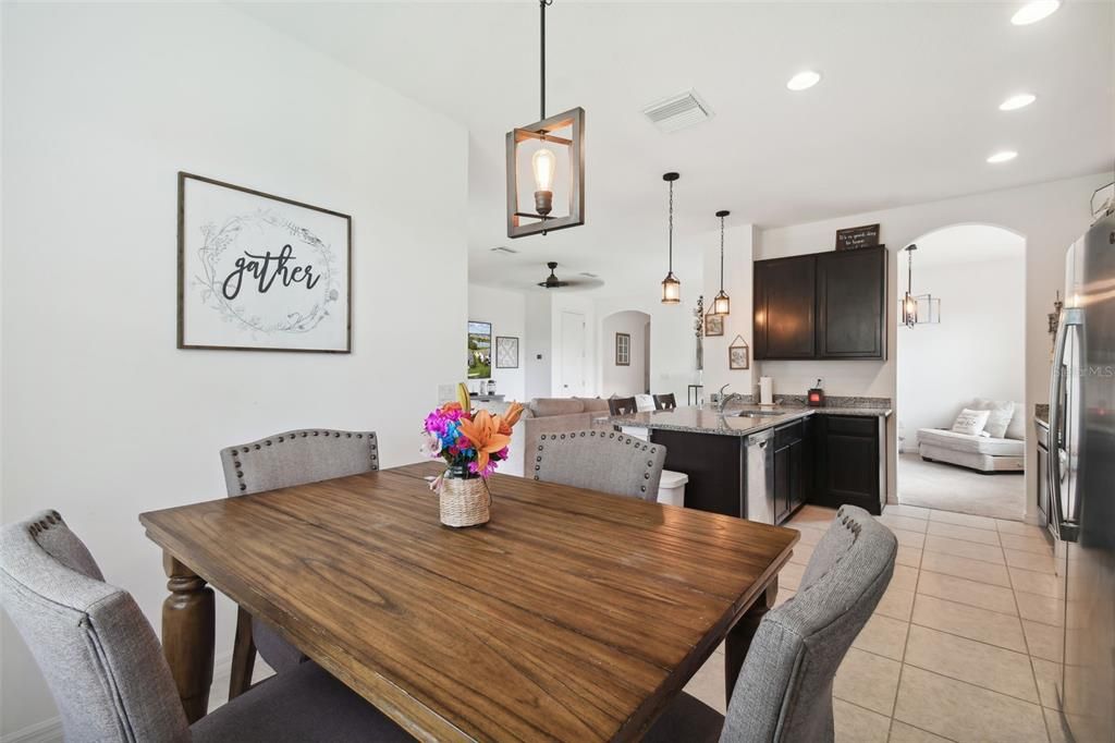 Active With Contract: $374,000 (3 beds, 2 baths, 1736 Square Feet)