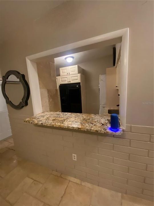 Active With Contract: $2,295 (2 beds, 1 baths, 1108 Square Feet)