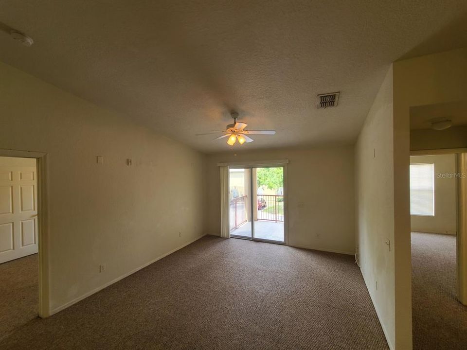 For Rent: $1,500 (2 beds, 2 baths, 971 Square Feet)