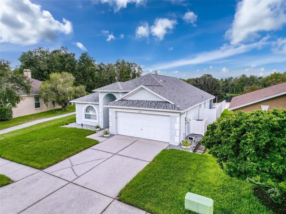 For Sale: $425,000 (3 beds, 2 baths, 1620 Square Feet)