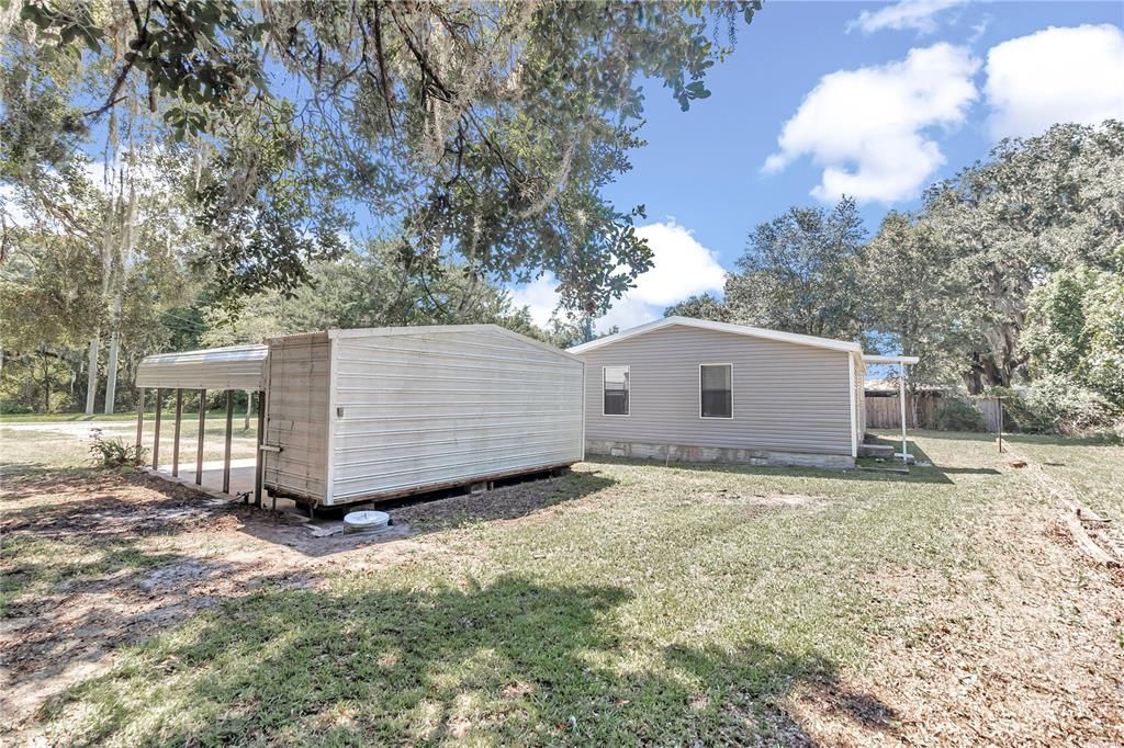 Active With Contract: $159,900 (3 beds, 2 baths, 1040 Square Feet)