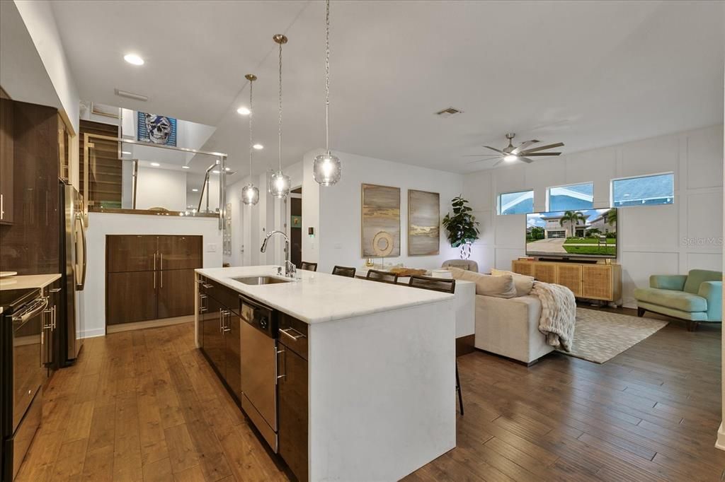 Active With Contract: $1,050,000 (4 beds, 3 baths, 2520 Square Feet)