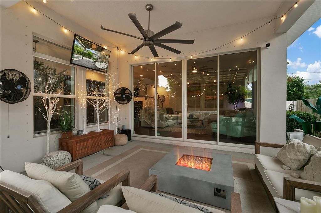 Active With Contract: $1,050,000 (4 beds, 3 baths, 2520 Square Feet)