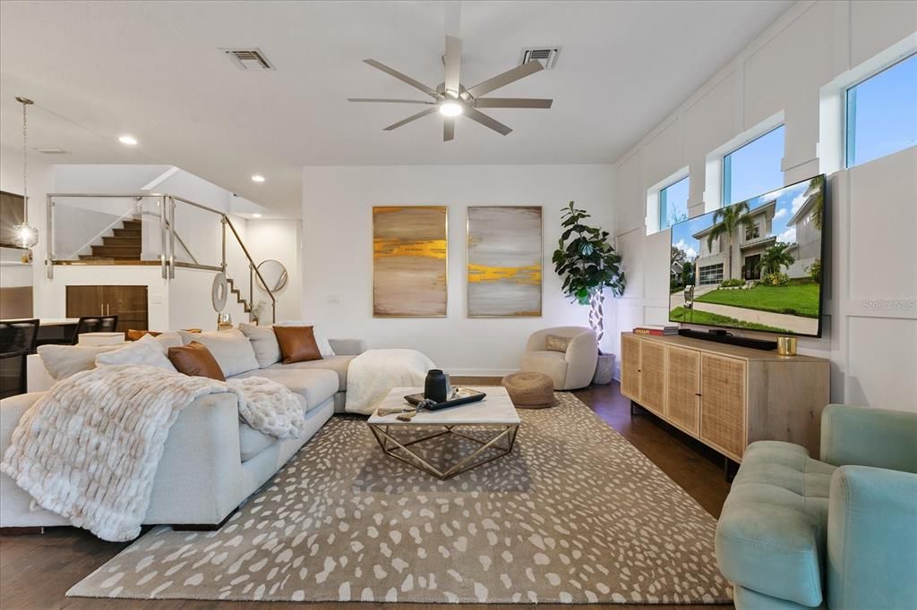 Active With Contract: $1,050,000 (4 beds, 3 baths, 2520 Square Feet)