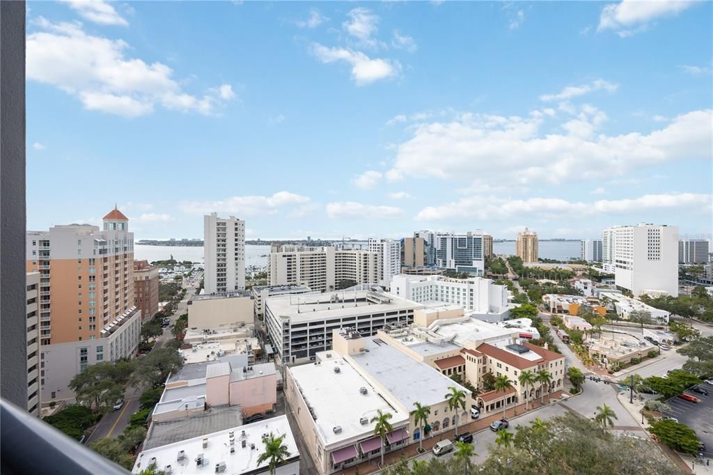 For Sale: $3,978,000 (3 beds, 3 baths, 3268 Square Feet)