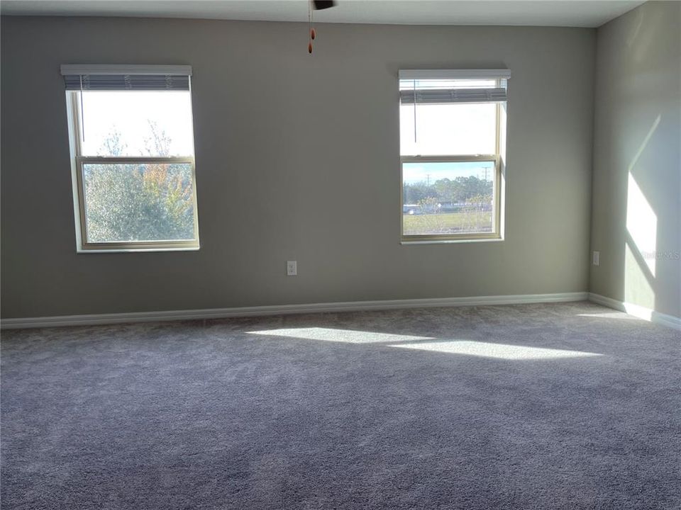 For Rent: $2,100 (3 beds, 2 baths, 1634 Square Feet)