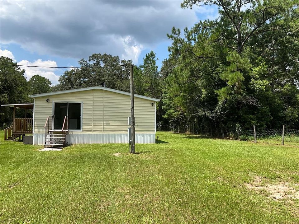 For Sale: $156,000 (3 beds, 2 baths, 1188 Square Feet)