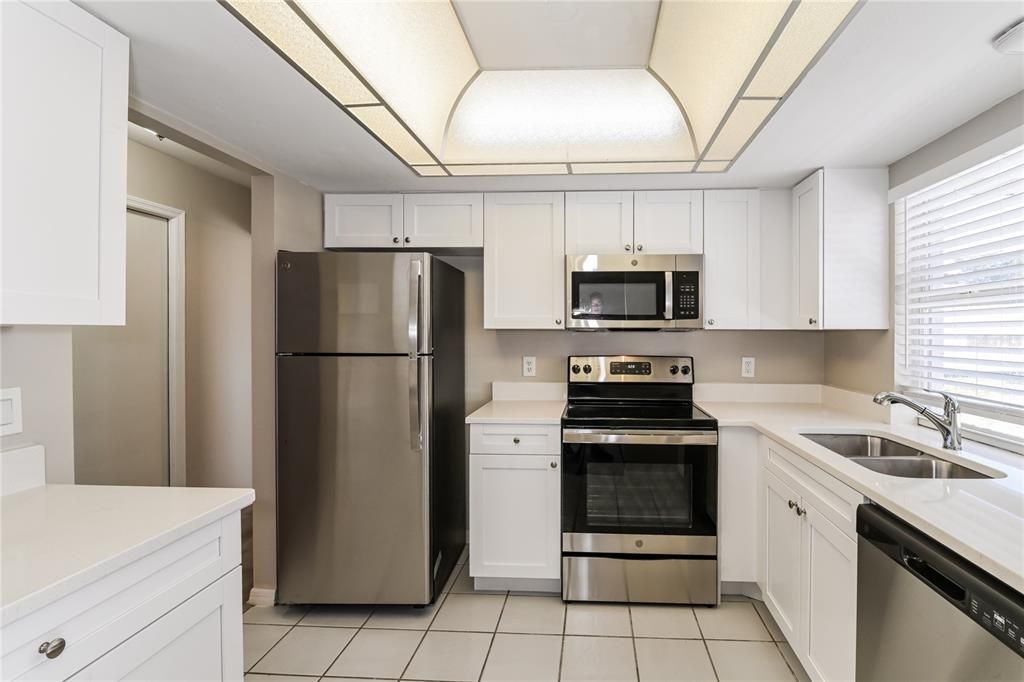 For Rent: $2,070 (3 beds, 2 baths, 1209 Square Feet)