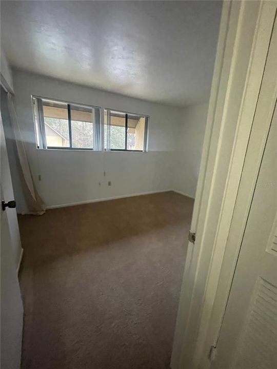 For Rent: $1,325 (2 beds, 1 baths, 938 Square Feet)