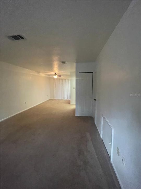 For Rent: $1,325 (2 beds, 1 baths, 938 Square Feet)