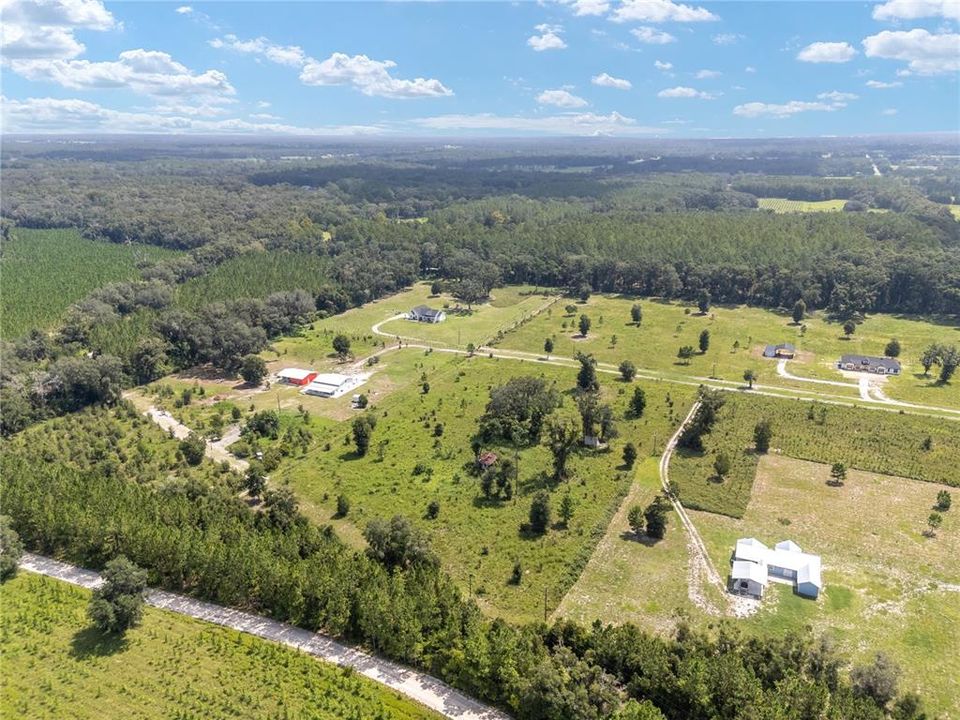 На продажу: $184,000 (6.10 acres)