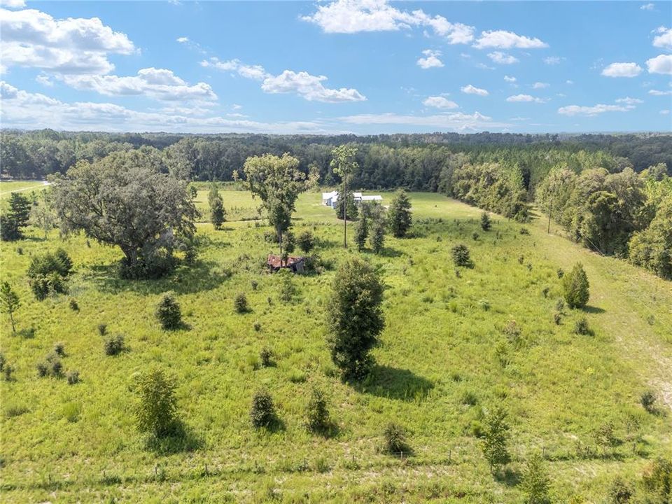 На продажу: $184,000 (6.10 acres)