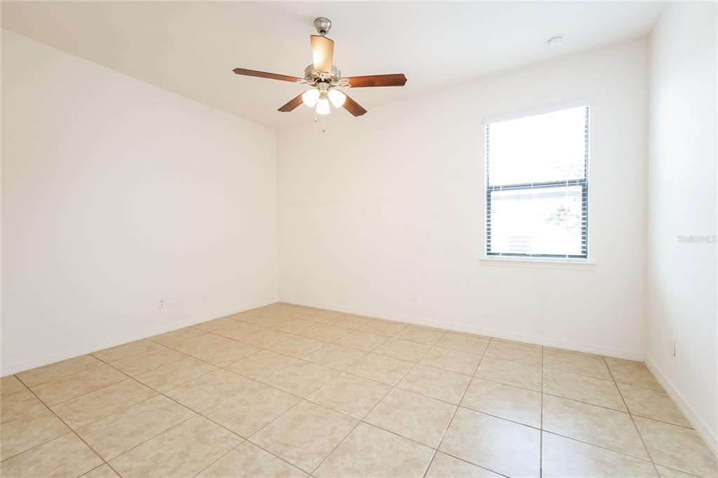 For Rent: $2,265 (4 beds, 2 baths, 1853 Square Feet)