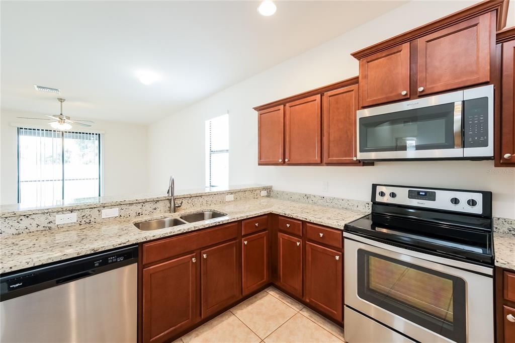 For Rent: $2,265 (4 beds, 2 baths, 1853 Square Feet)