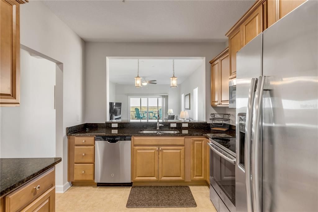 Active With Contract: $485,000 (3 beds, 3 baths, 1531 Square Feet)