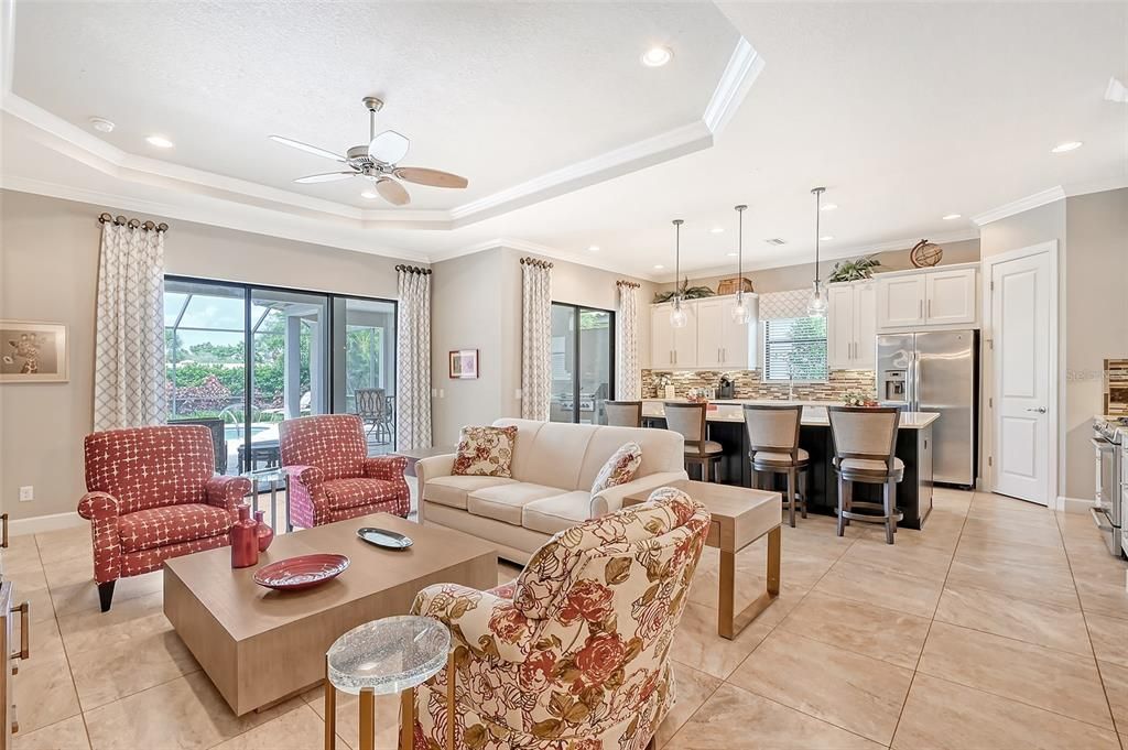 Active With Contract: $975,000 (3 beds, 3 baths, 2276 Square Feet)