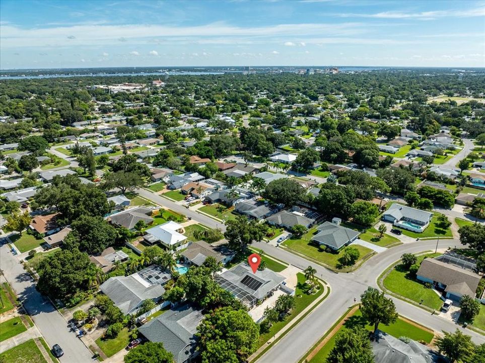 Active With Contract: $624,977 (3 beds, 2 baths, 1711 Square Feet)