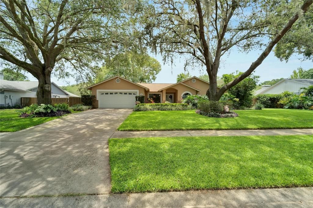 For Sale: $540,000 (4 beds, 2 baths, 2099 Square Feet)