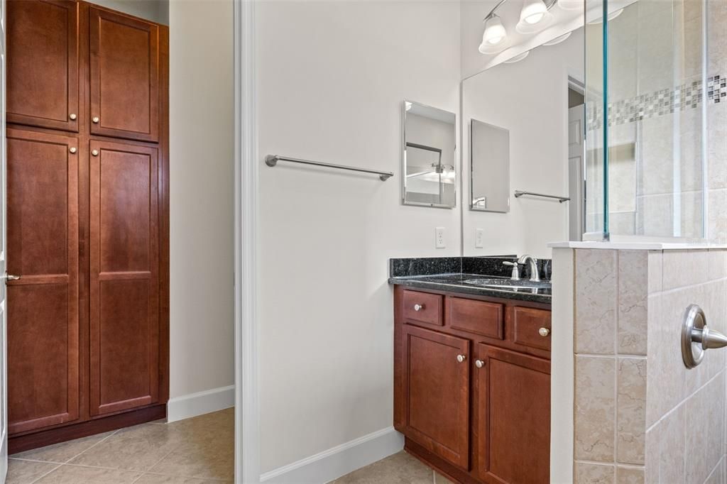 For Sale: $445,000 (2 beds, 2 baths, 2116 Square Feet)