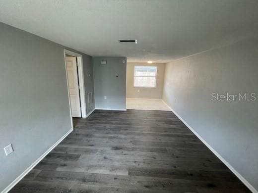 For Rent: $1,175 (1 beds, 1 baths, 550 Square Feet)