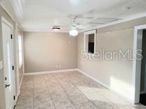 For Rent: $1,650 (2 beds, 1 baths, 950 Square Feet)