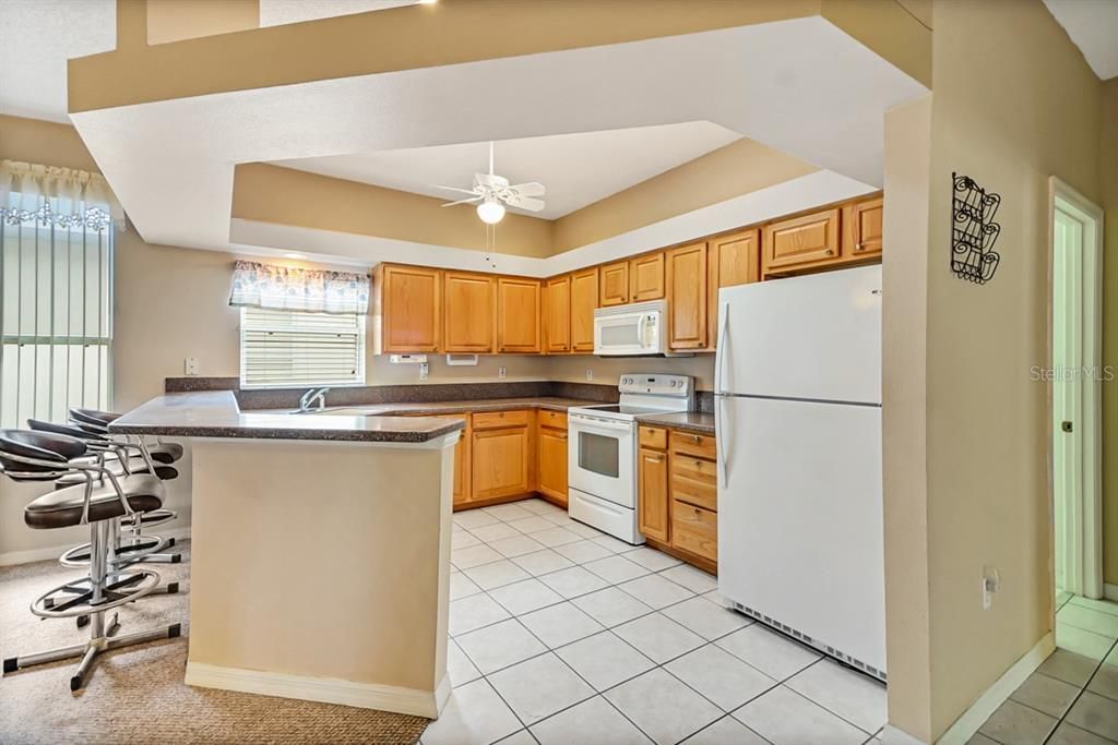 For Sale: $329,900 (2 beds, 2 baths, 2014 Square Feet)