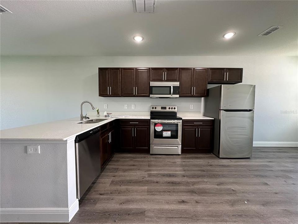 Active With Contract: $1,795 (3 beds, 2 baths, 1200 Square Feet)