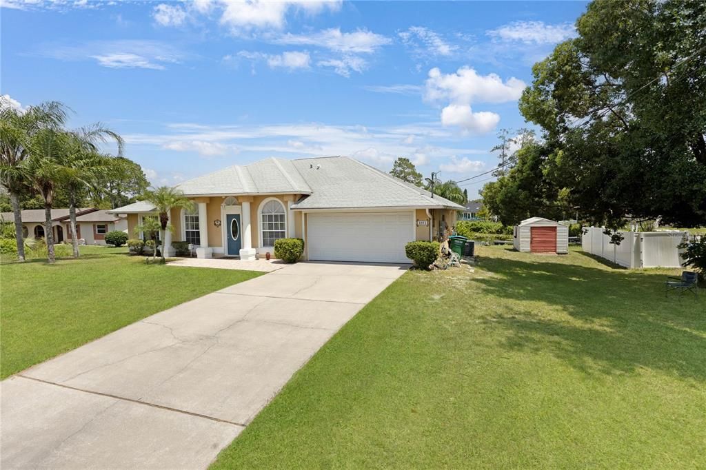 For Sale: $380,000 (3 beds, 2 baths, 1711 Square Feet)