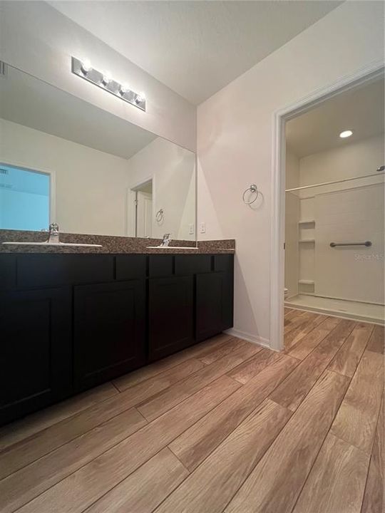 Active With Contract: $2,200 (3 beds, 2 baths, 1785 Square Feet)