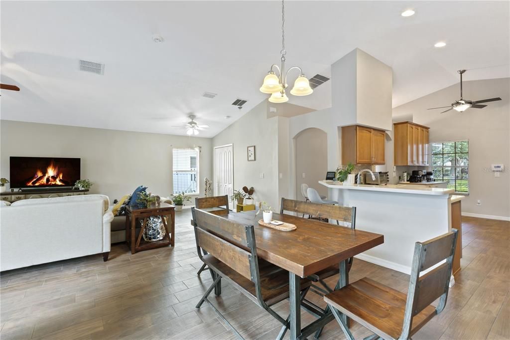 Active With Contract: $595,000 (3 beds, 2 baths, 1750 Square Feet)