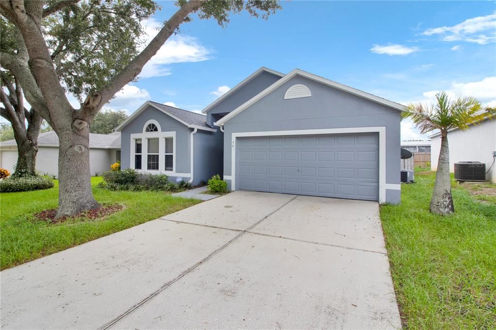 Active With Contract: $388,900 (4 beds, 2 baths, 1884 Square Feet)