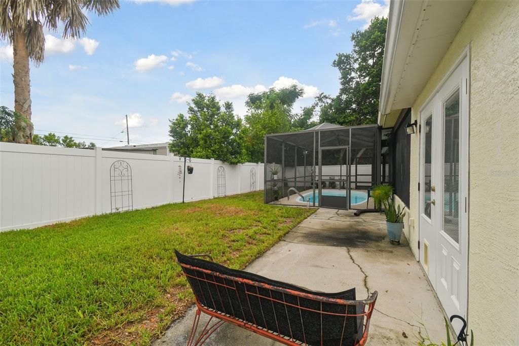 Active With Contract: $350,000 (4 beds, 2 baths, 1758 Square Feet)