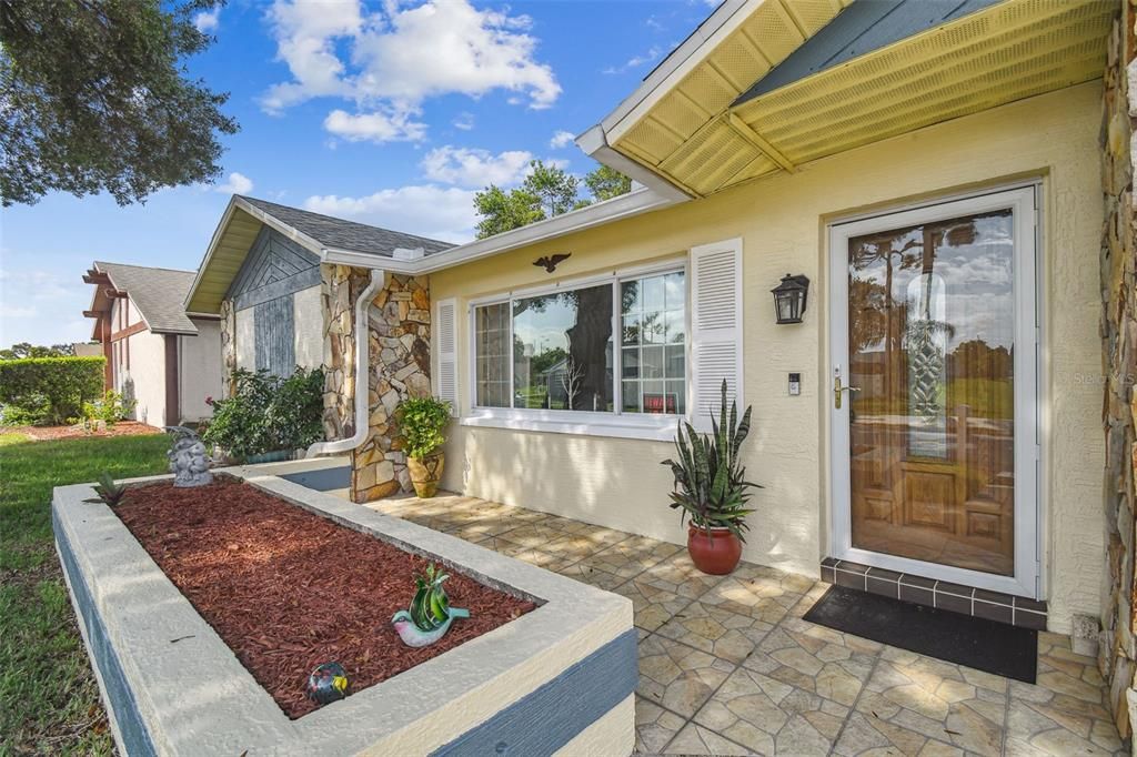 Active With Contract: $350,000 (4 beds, 2 baths, 1758 Square Feet)