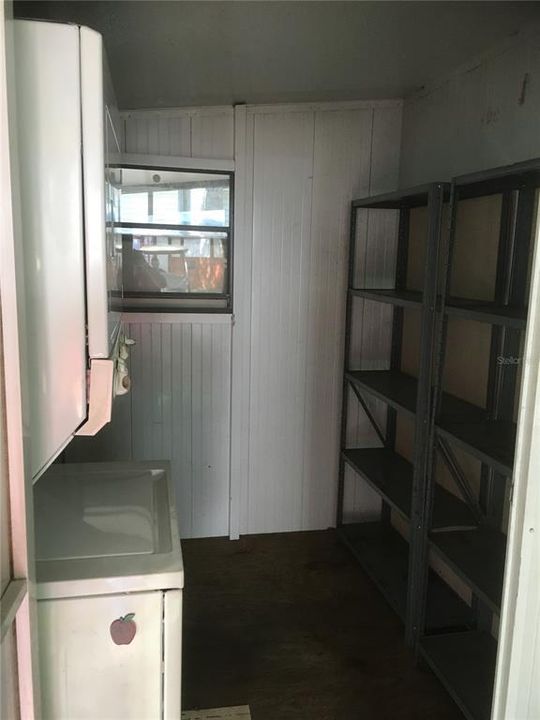 For Sale: $75,000 (2 beds, 1 baths, 760 Square Feet)