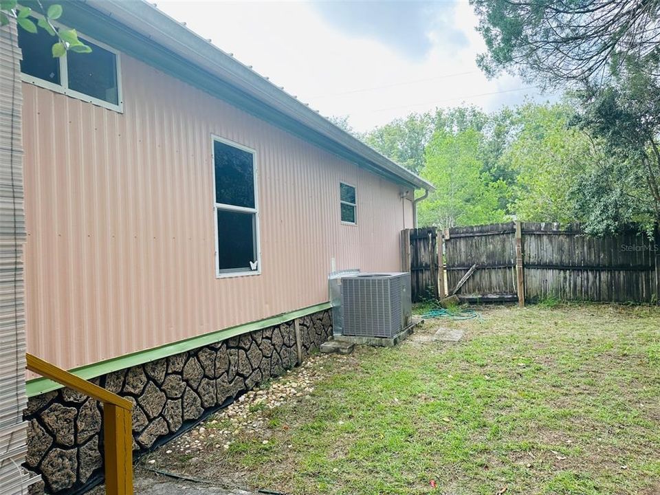 For Sale: $179,900 (3 beds, 2 baths, 1188 Square Feet)