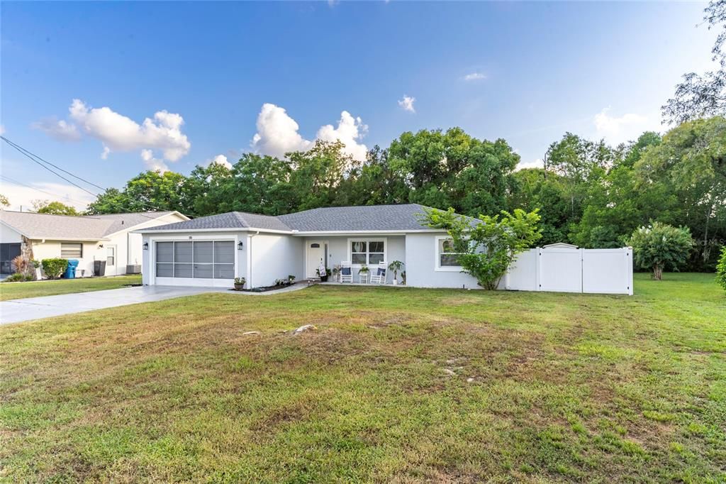 Active With Contract: $330,000 (3 beds, 2 baths, 1396 Square Feet)