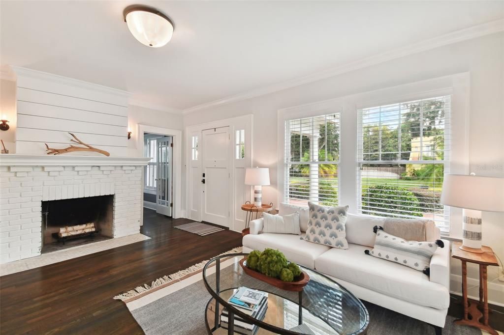 Active With Contract: $1,890,000 (5 beds, 4 baths, 3438 Square Feet)